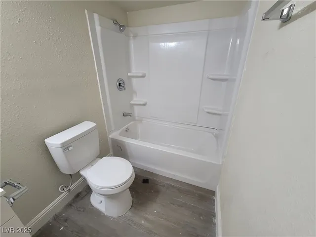 $790 | 2451 North Rainbow Boulevard, Unit 1038, Las Vegas, NV 89108