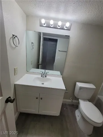 $790 | 2451 North Rainbow Boulevard, Unit 1038, Las Vegas, NV 89108