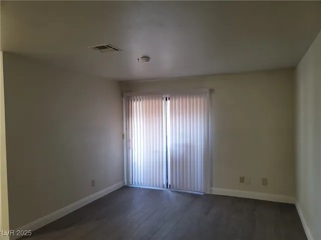 $790 | 2451 North Rainbow Boulevard, Unit 1038, Las Vegas, NV 89108