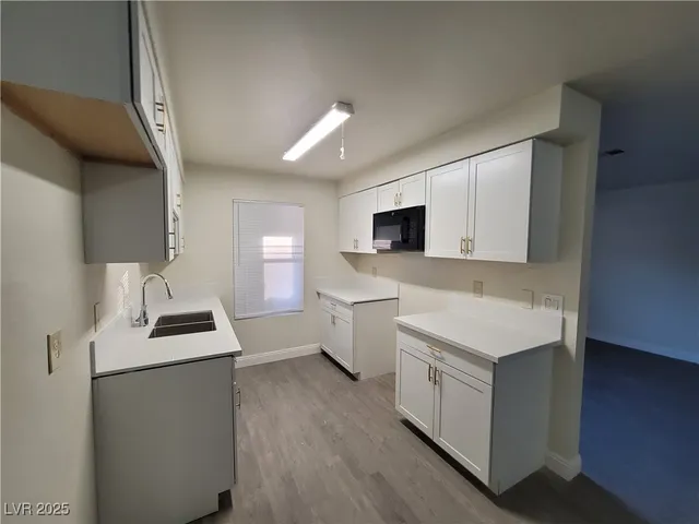 $790 | 2451 North Rainbow Boulevard, Unit 1038, Las Vegas, NV 89108