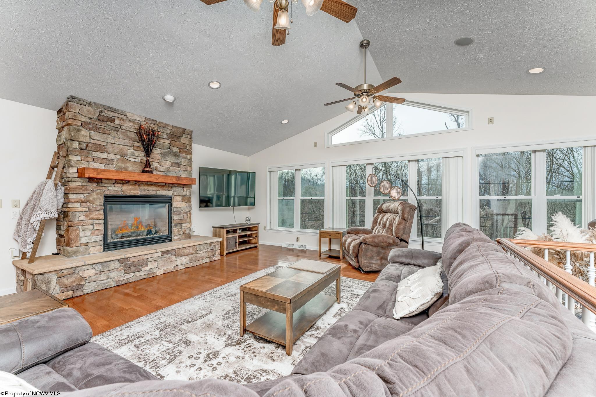 1219 Smithtown Road Morgantown, WV 26508 - Photo 6 of 30 Gallery Image 6