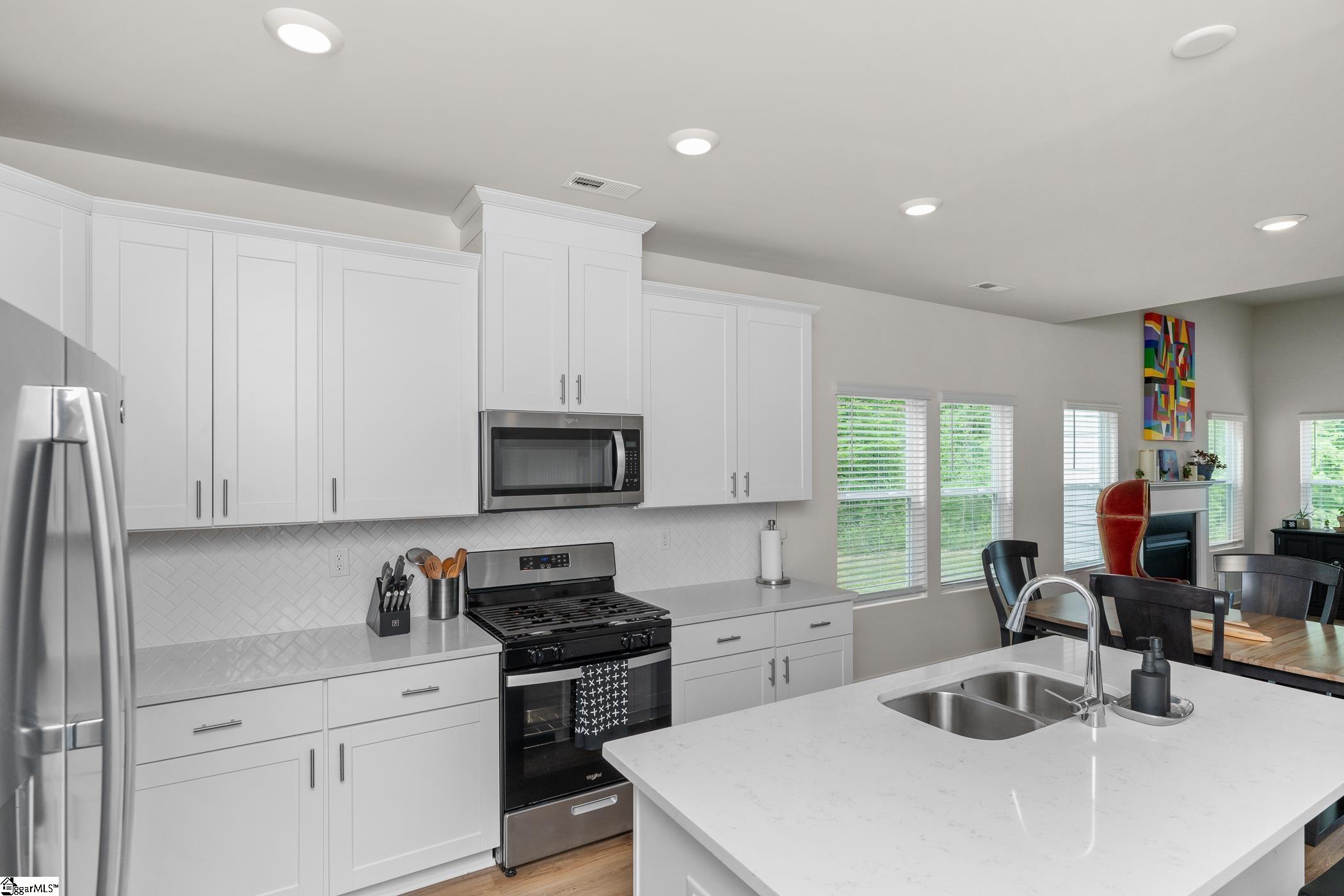 24 Sparrow Lane Greenville, SC 29607 - Photo 13 of 33