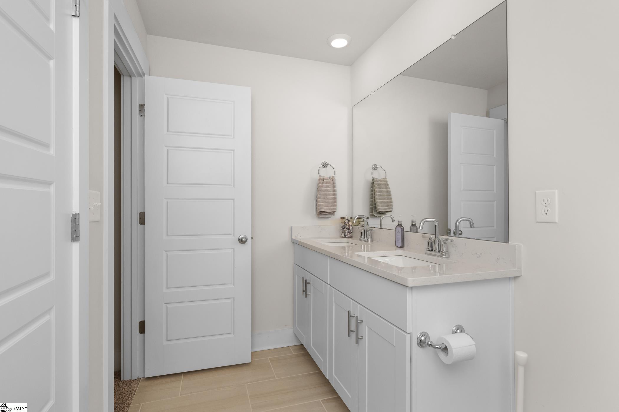 24 Sparrow Lane Greenville, SC 29607 - Photo 25 of 33