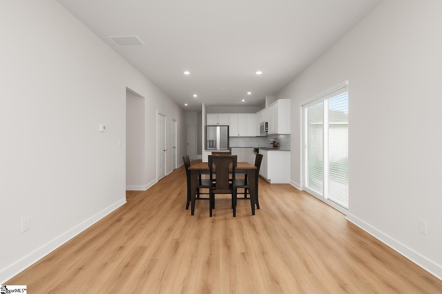 24 Sparrow Lane Greenville, SC 29607 - Photo 8 of 33