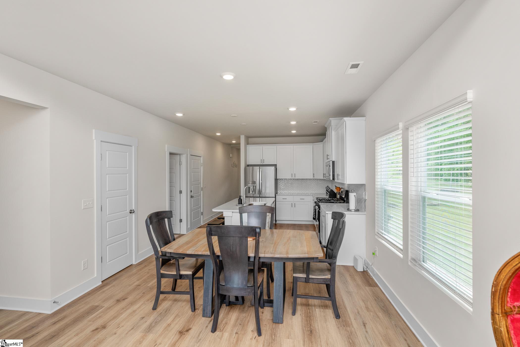 24 Sparrow Lane Greenville, SC 29607 - Photo 9 of 33