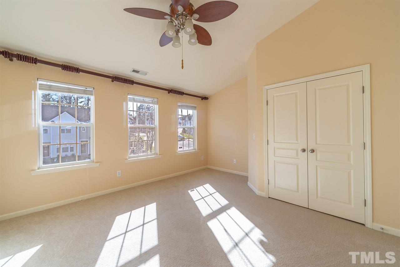 4428 Sugarbend Way Raleigh, NC 27606 - Photo 11 of 21 Gallery Image 11