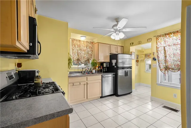 $469,900 | 53 Wampanoag Trail, East Providence, RI 02915