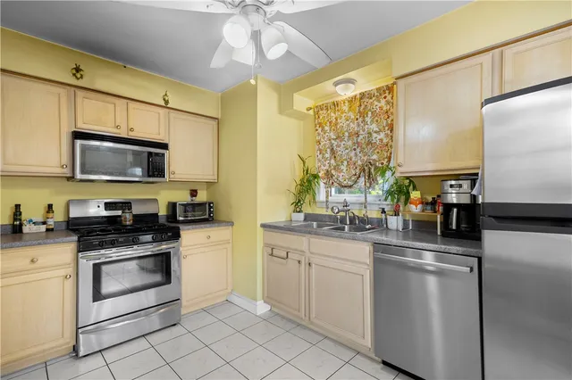 $469,900 | 53 Wampanoag Trail, East Providence, RI 02915