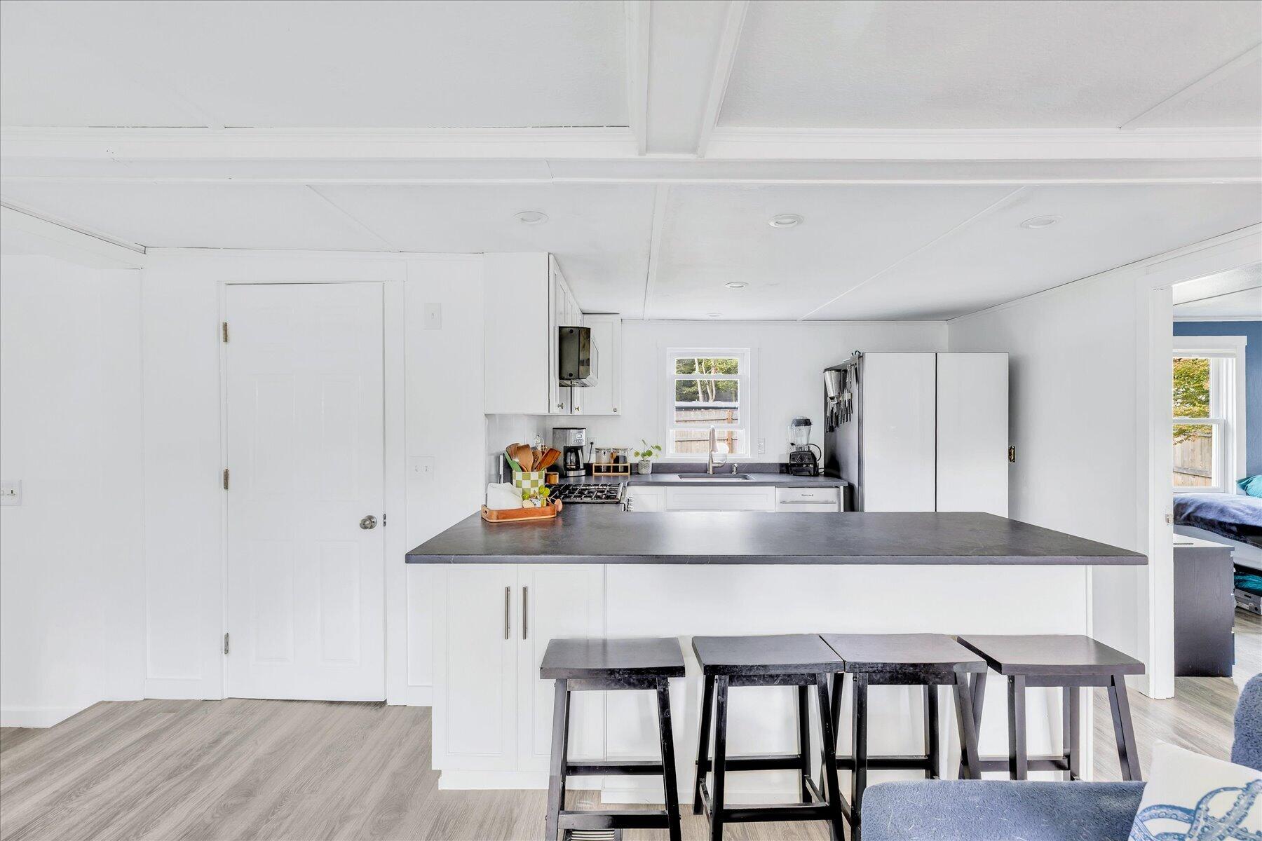25 Raspberry Lane Marstons Mills, MA 02648 - Photo 9 of 34 39-Y1A6415