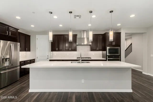 $2,600 | 1861 South Follett Way, Gilbert, AZ 85295