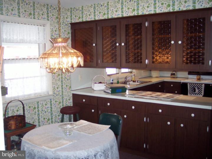2360 Hillcrest Road Quakertown, PA 18951 - Photo 11 of 25 Breakfast Room