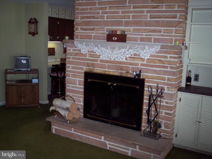 2360 Hillcrest Road Quakertown, PA 18951 - Photo 15 of 25 Family Room