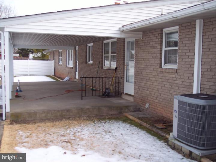 2360 Hillcrest Road Quakertown, PA 18951 - Photo 19 of 25 Patio