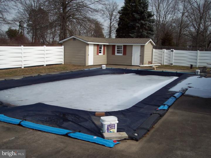 2360 Hillcrest Road Quakertown, PA 18951 - Photo 20 of 25 Pool
