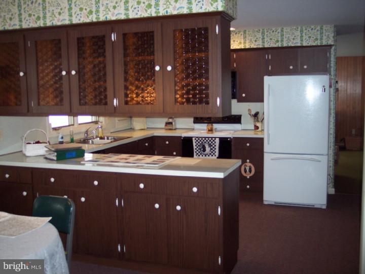 2360 Hillcrest Road Quakertown, PA 18951 - Photo 10 of 25 Kitchen