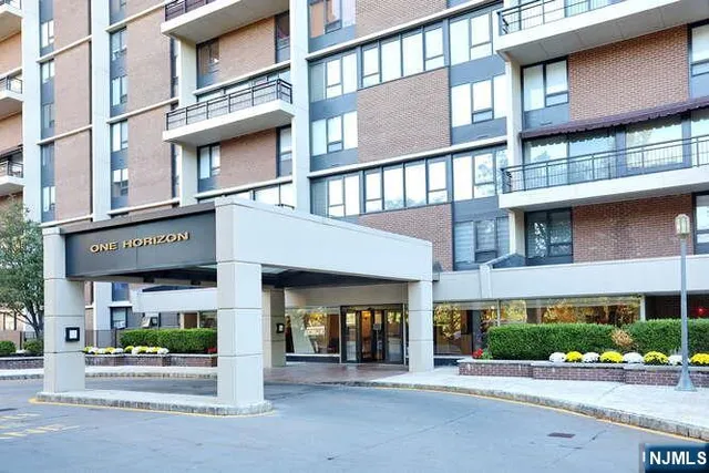 $175,000 | 1 Horizon Road, Unit 1426, Fort Lee, NJ 07024