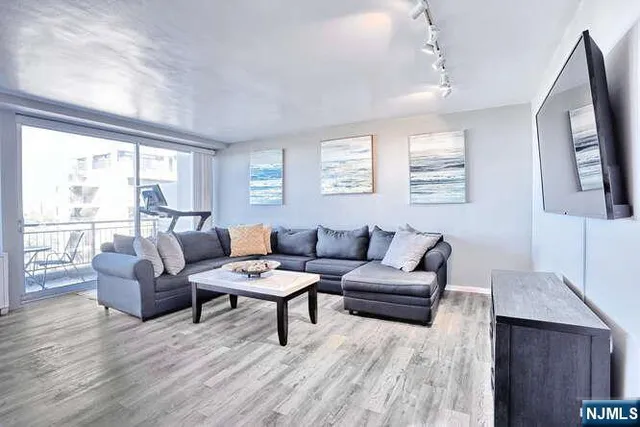 $175,000 | 1 Horizon Road, Unit 1426, Fort Lee, NJ 07024