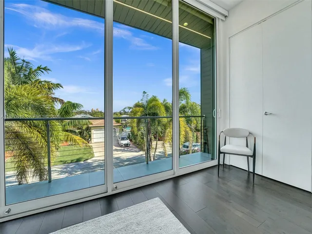 $21,900 | 2217 Northeast 17th Terrace, Wilton Manors, FL 33305