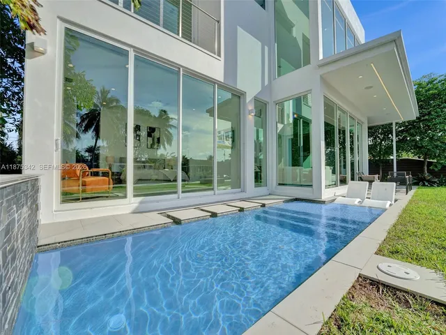 $21,900 | 2217 Northeast 17th Terrace, Wilton Manors, FL 33305