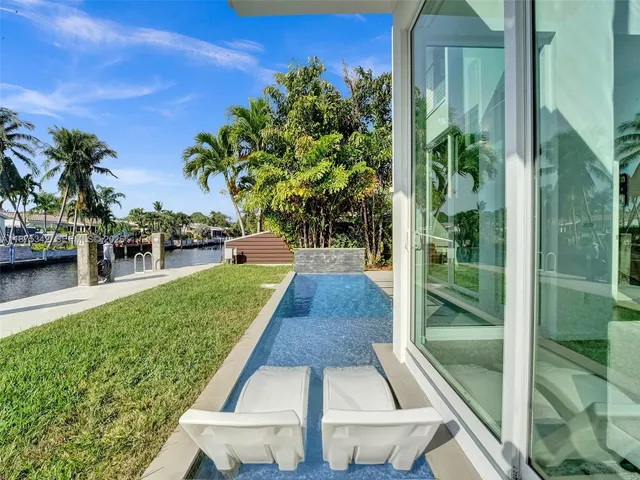 $21,900 | 2217 Northeast 17th Terrace, Wilton Manors, FL 33305