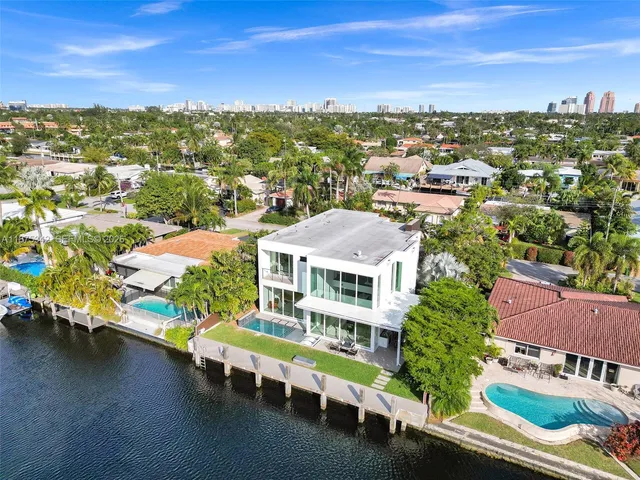 $21,900 | 2217 Northeast 17th Terrace, Wilton Manors, FL 33305