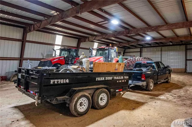 $1 | 38411 Hwy K, Laddonia, MO 63352