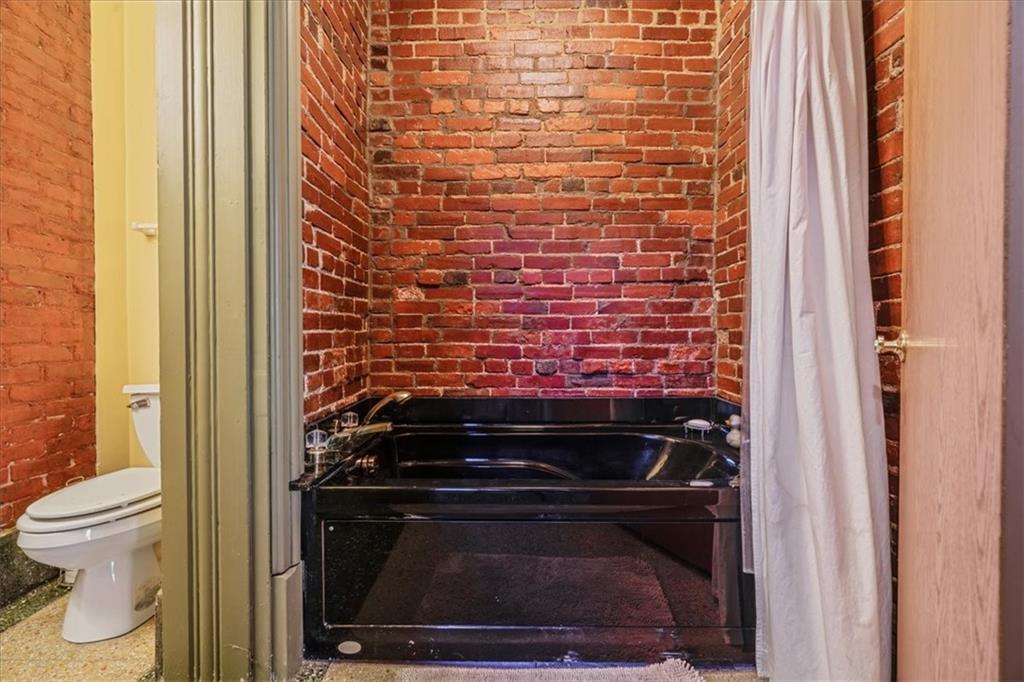 1 Pius Street, Unit B1 Pittsburgh, PA 15203 - Photo 23 of 45 a view of washer and dryer