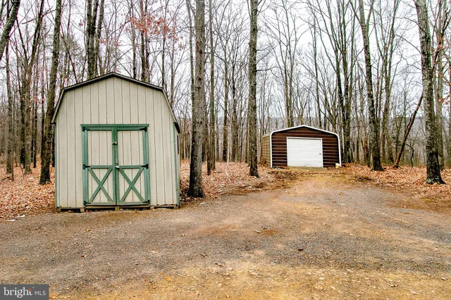 $379,900 | 308 Greenwoods Drive, Berkeley Springs, WV 25411