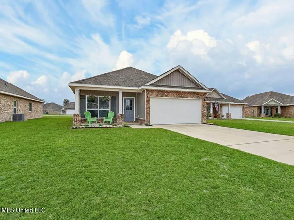 $279,000 | 1052 Whimbrel Court, Ocean Springs, MS 39564