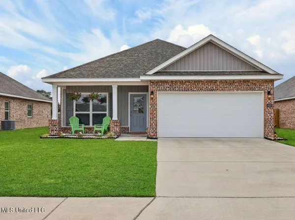 $279,000 | 1052 Whimbrel Court, Ocean Springs, MS 39564