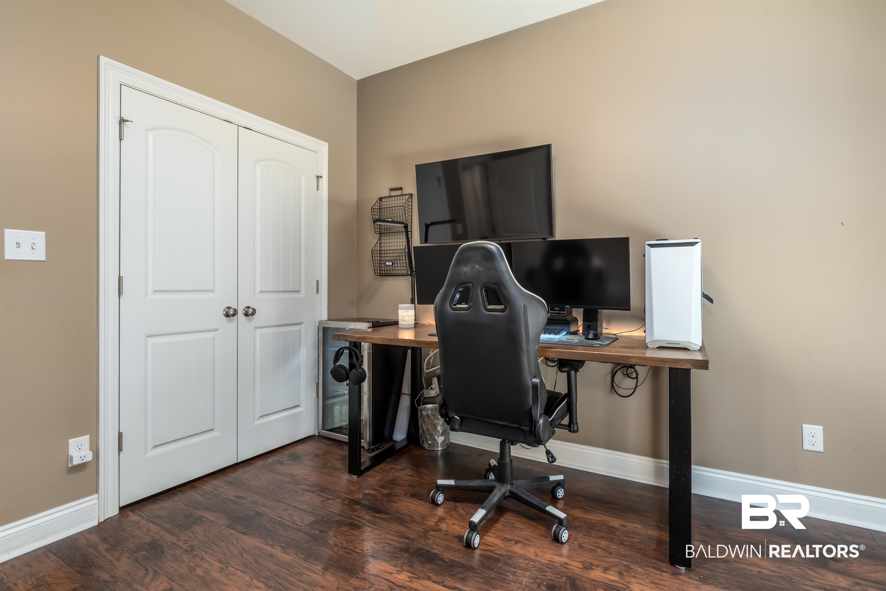 965 Henckley Avenue Mobile, AL 36609 - Photo 21 of 30 Home office featuring dark hardwood / wood-style floors