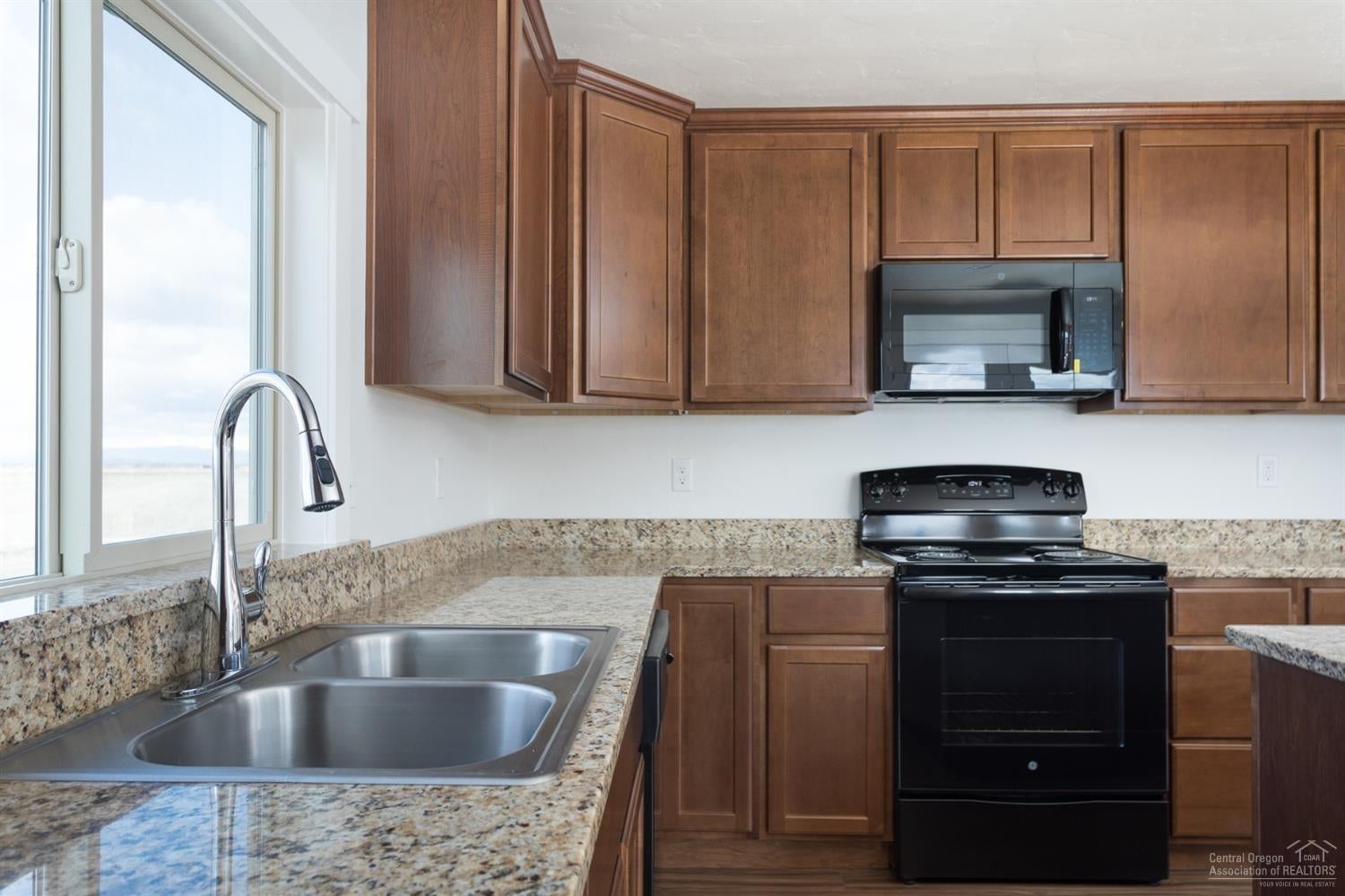 26630 Horsell Road Bend, OR 97701 - Photo 5 of 18 Additional Photo