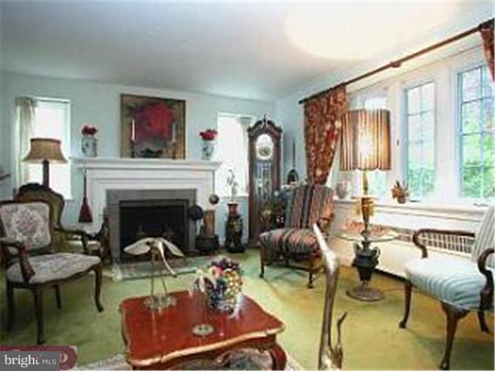 1322 Knox Road Wynnewood, PA 19096 - Photo 2 of 5 Living Room