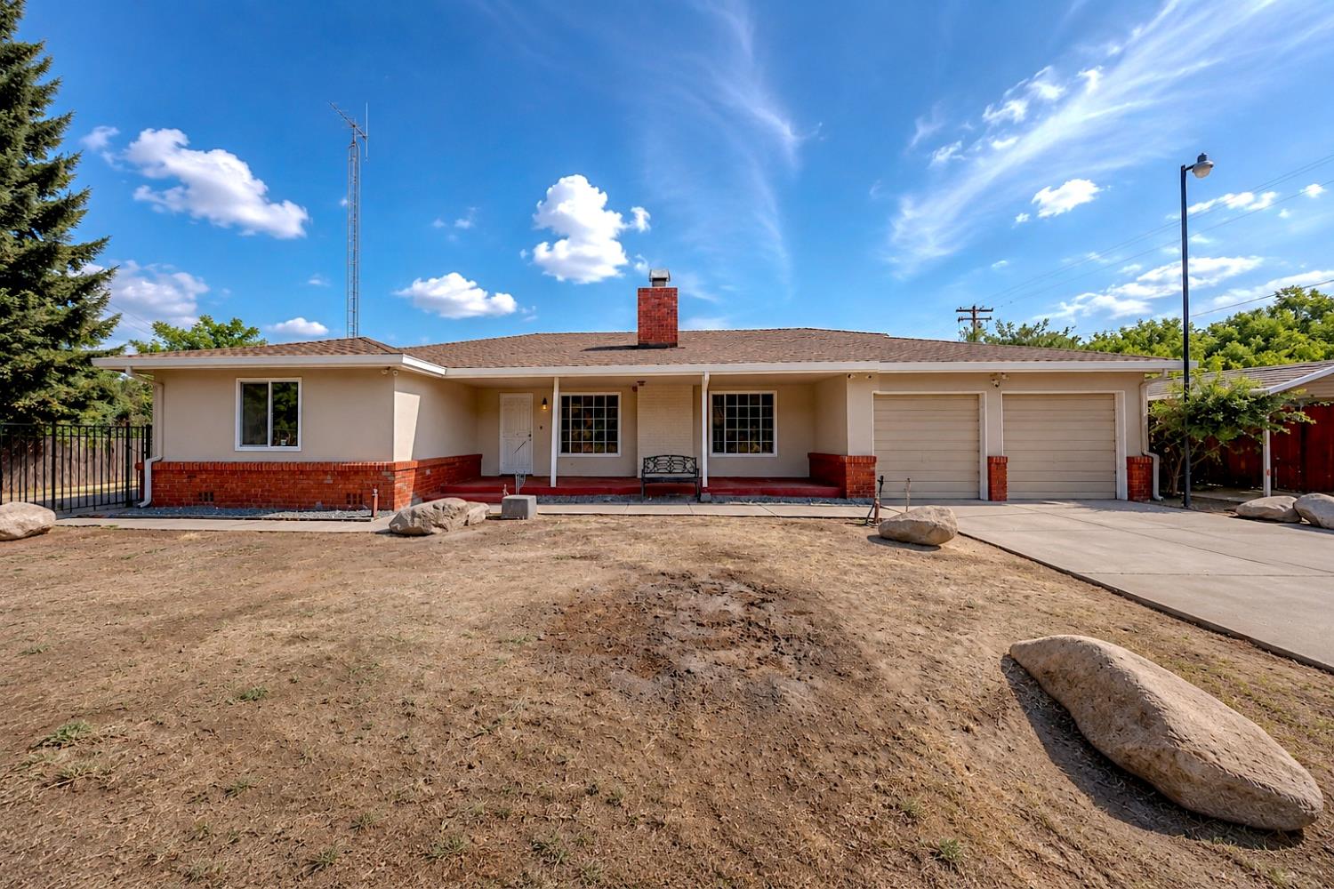 13626 West Harding Road Turlock, CA 95380 - Photo 2 of 43