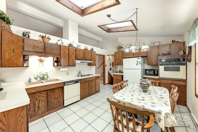 $440,000 | 12523 South 86th Avenue, Palos Park, IL 60464