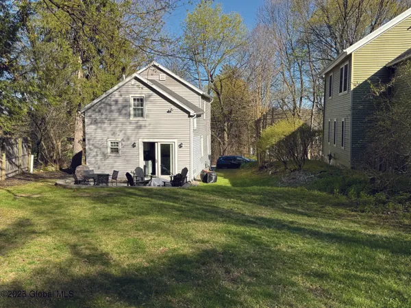 $575,000 | 247 Maple Avenue, Saratoga Springs, NY 12866