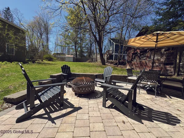 $575,000 | 247 Maple Avenue, Saratoga Springs, NY 12866