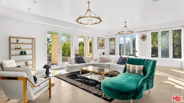 $23,950 | 1368 Vireo Drive, Los Angeles, CA 90069