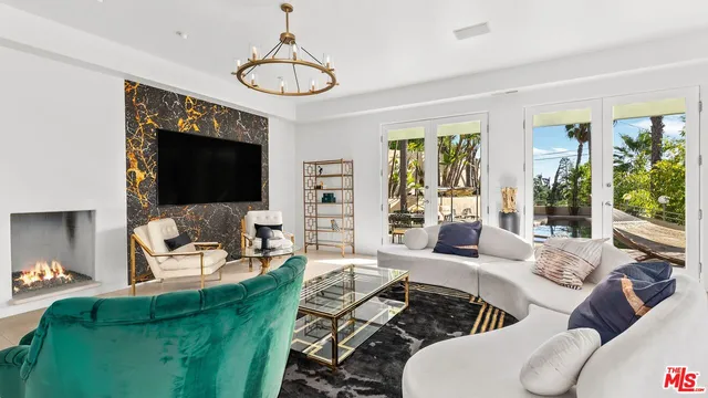 $23,950 | 1368 Vireo Drive, Los Angeles, CA 90069