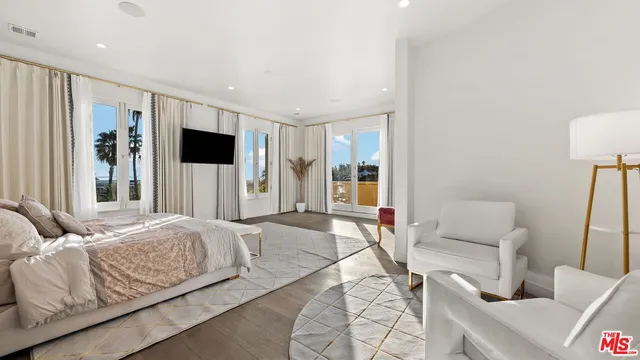 $23,950 | 1368 Vireo Drive, Los Angeles, CA 90069