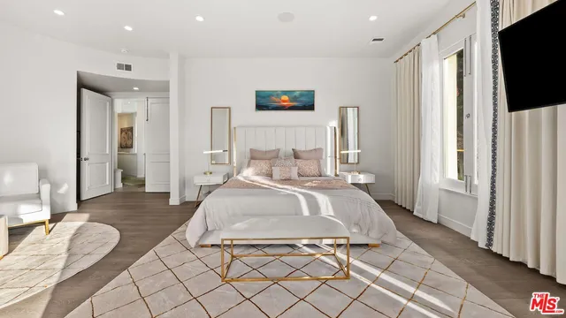 $23,950 | 1368 Vireo Drive, Los Angeles, CA 90069