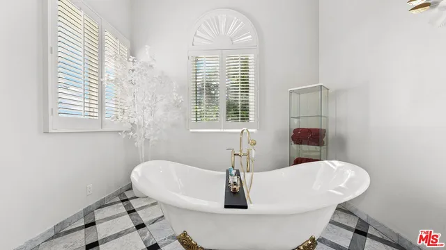 $23,950 | 1368 Vireo Drive, Los Angeles, CA 90069