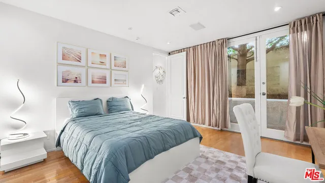 $23,950 | 1368 Vireo Drive, Los Angeles, CA 90069