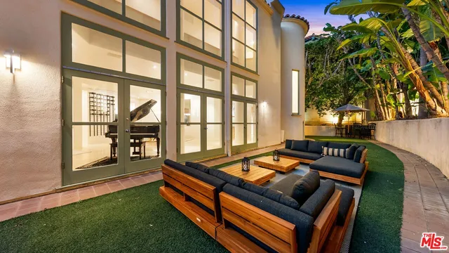 $23,950 | 1368 Vireo Drive, Los Angeles, CA 90069