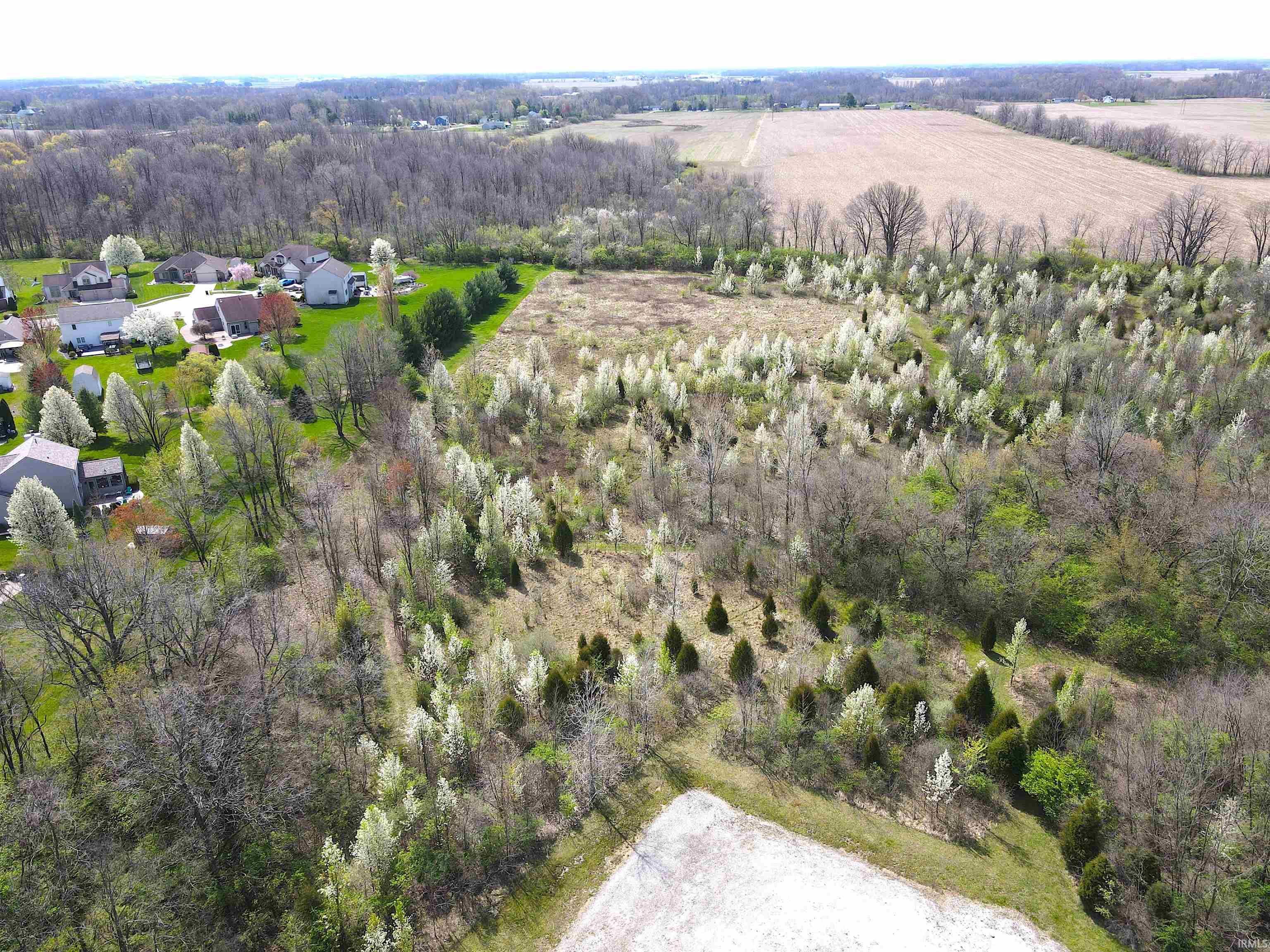 1932 Hawk Spring Hill Huntington, IN 46750 - Photo 11 of 30 Gallery Image 11