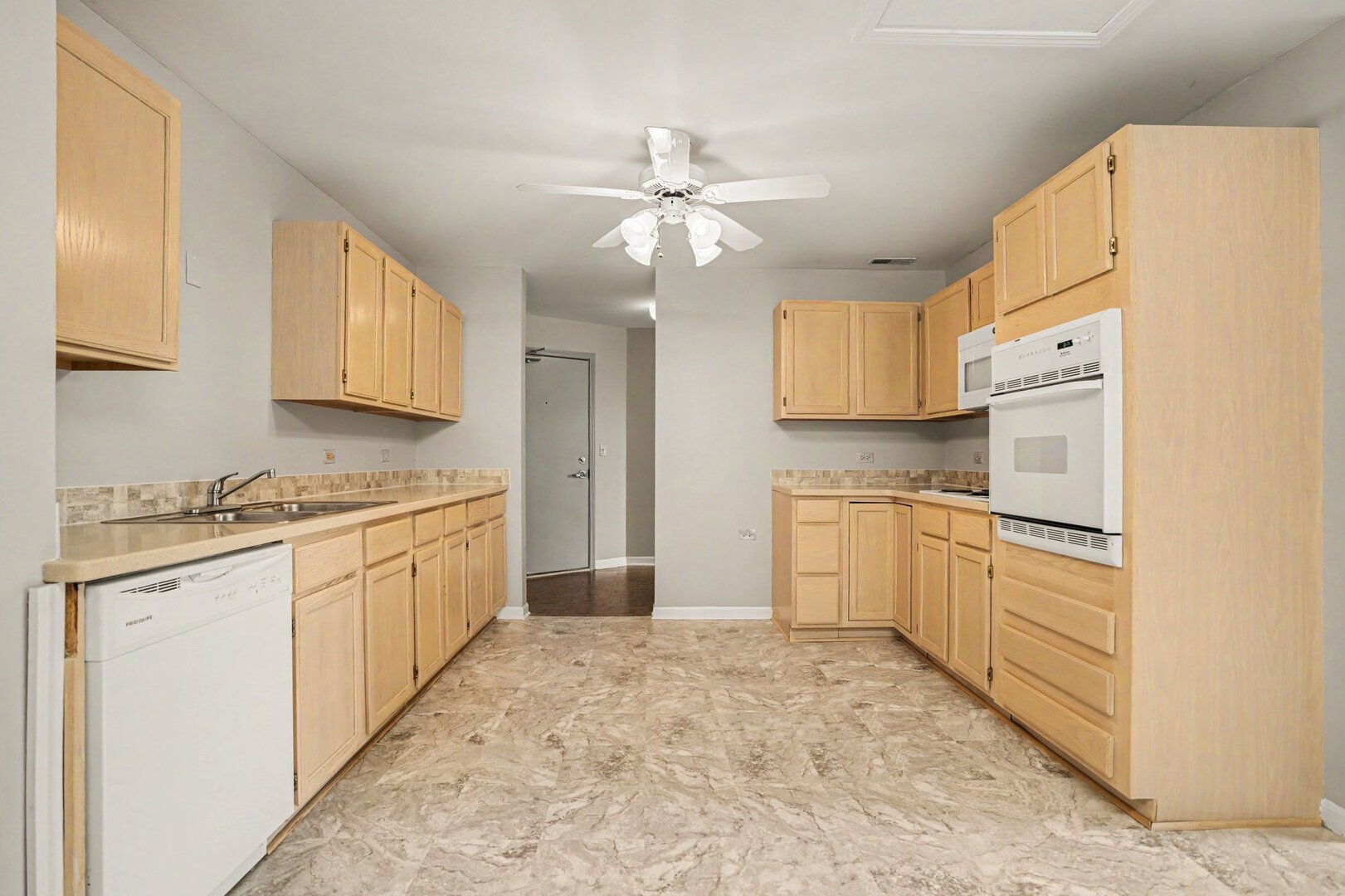 1 Renaissance Place, Unit 3G Palatine, IL 60067 - Photo 3 of 35
