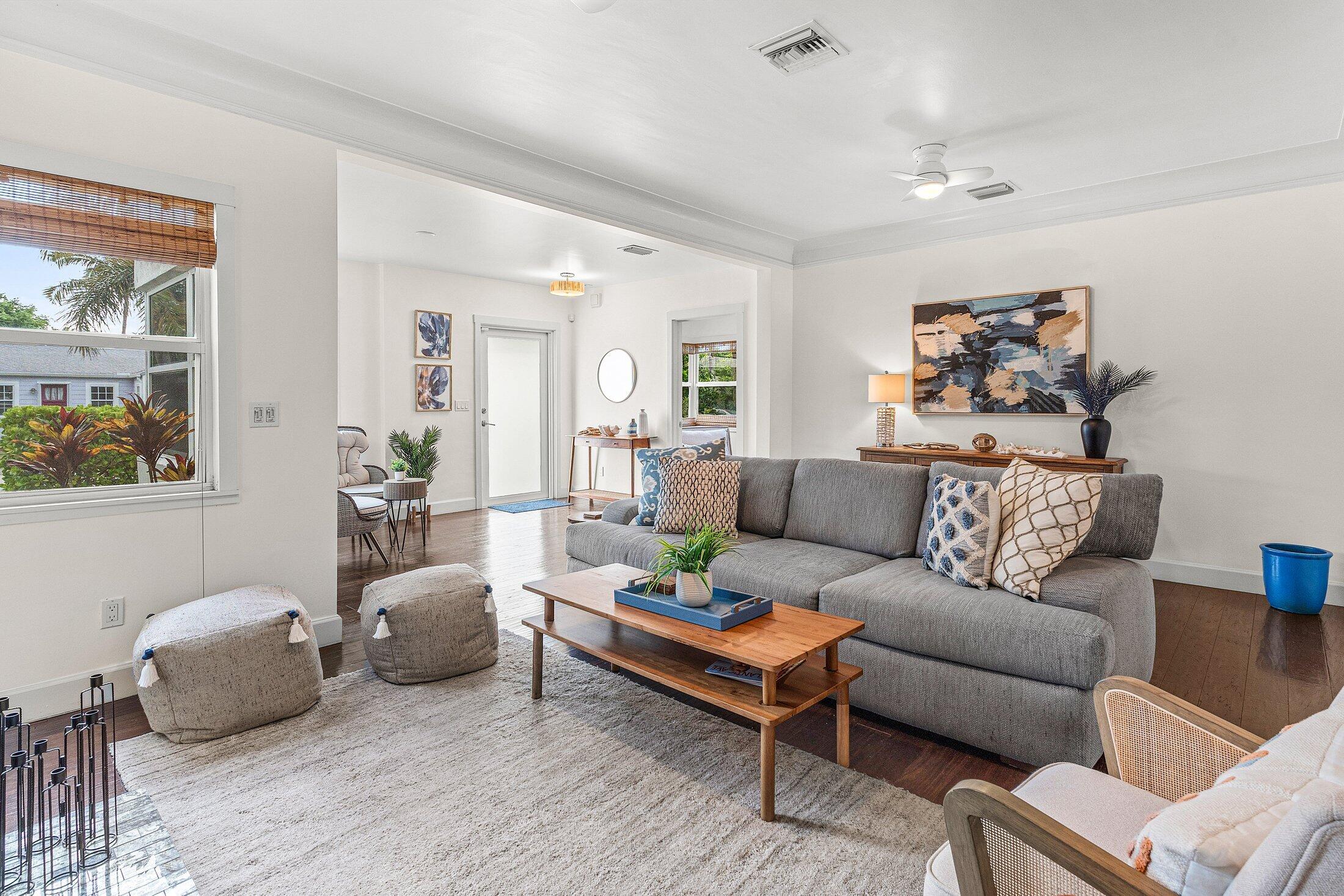 414 Northeast 7th Avenue Delray Beach, FL 33483 - Photo 7 of 29 a living room with furniture and a potted plant