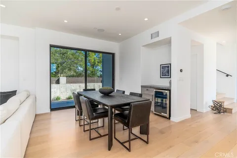 $3,295,000 | 717 Latigo Canyon Road, Malibu, CA 90265