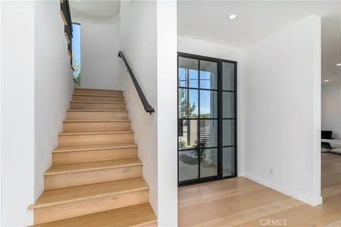$3,295,000 | 717 Latigo Canyon Road, Malibu, CA 90265