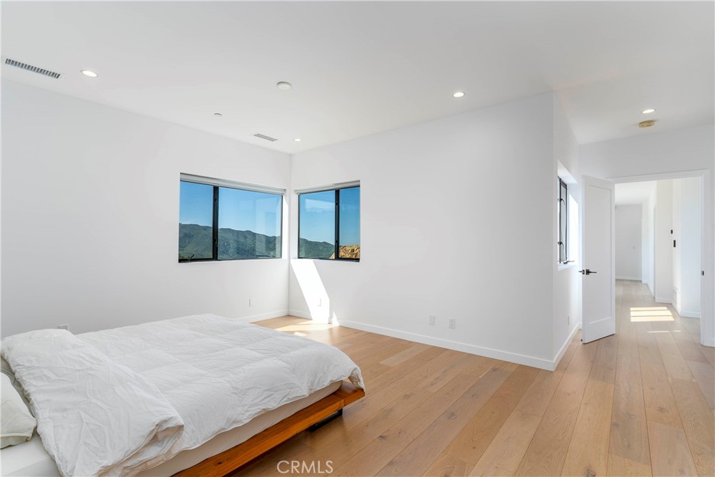 717 Latigo Canyon Road Malibu, CA 90265 - Photo 16 of 42